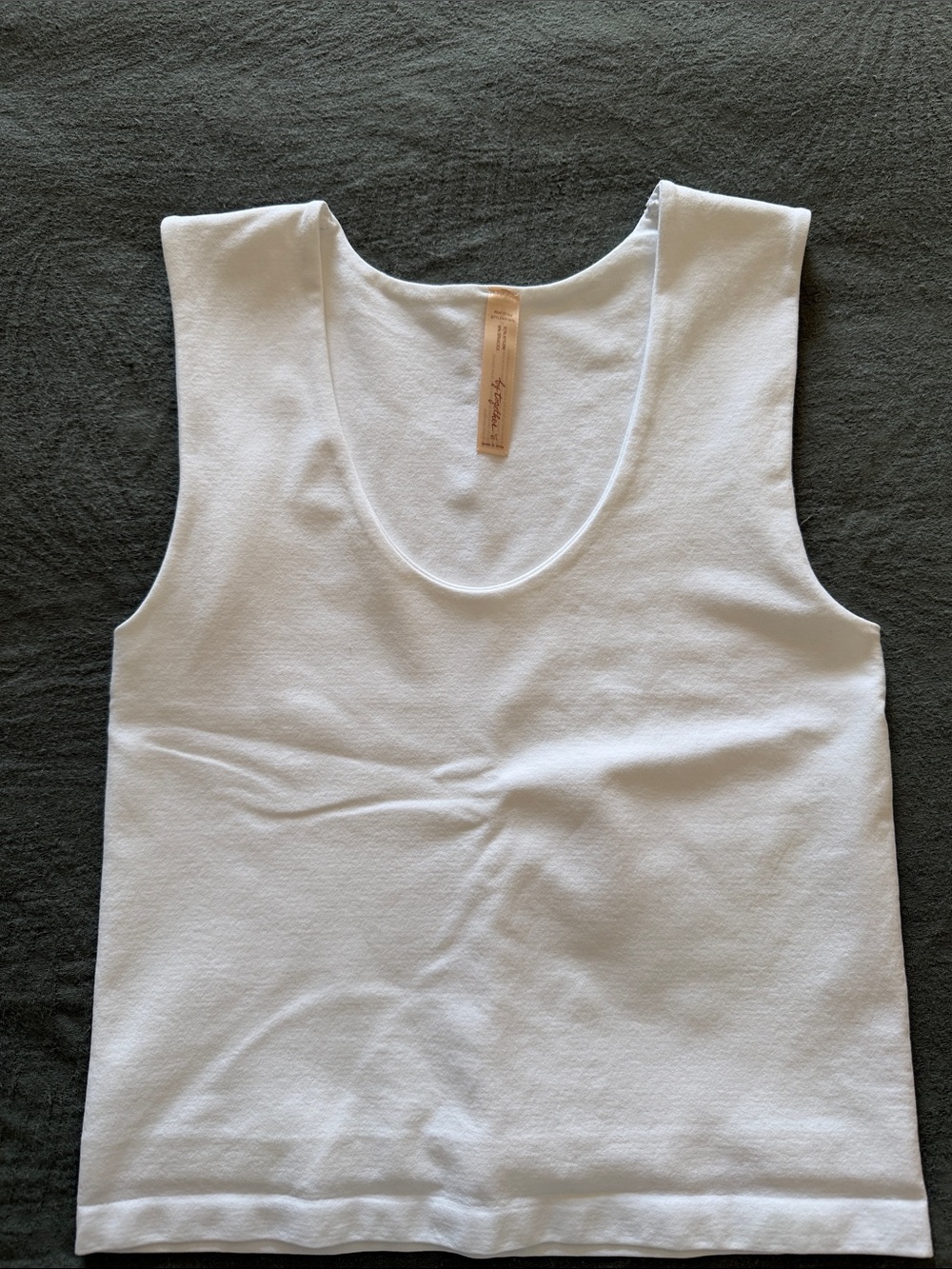 By Together Classic Women’s White Scoop Neck Crop Tank Top